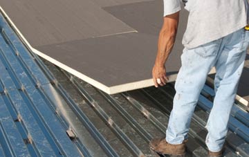 benefits of insulating Straid flat roofing